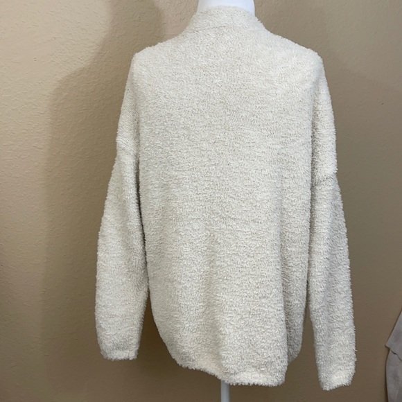 🌱 Cozy Luxury Cardigan - Picture 14 of 15